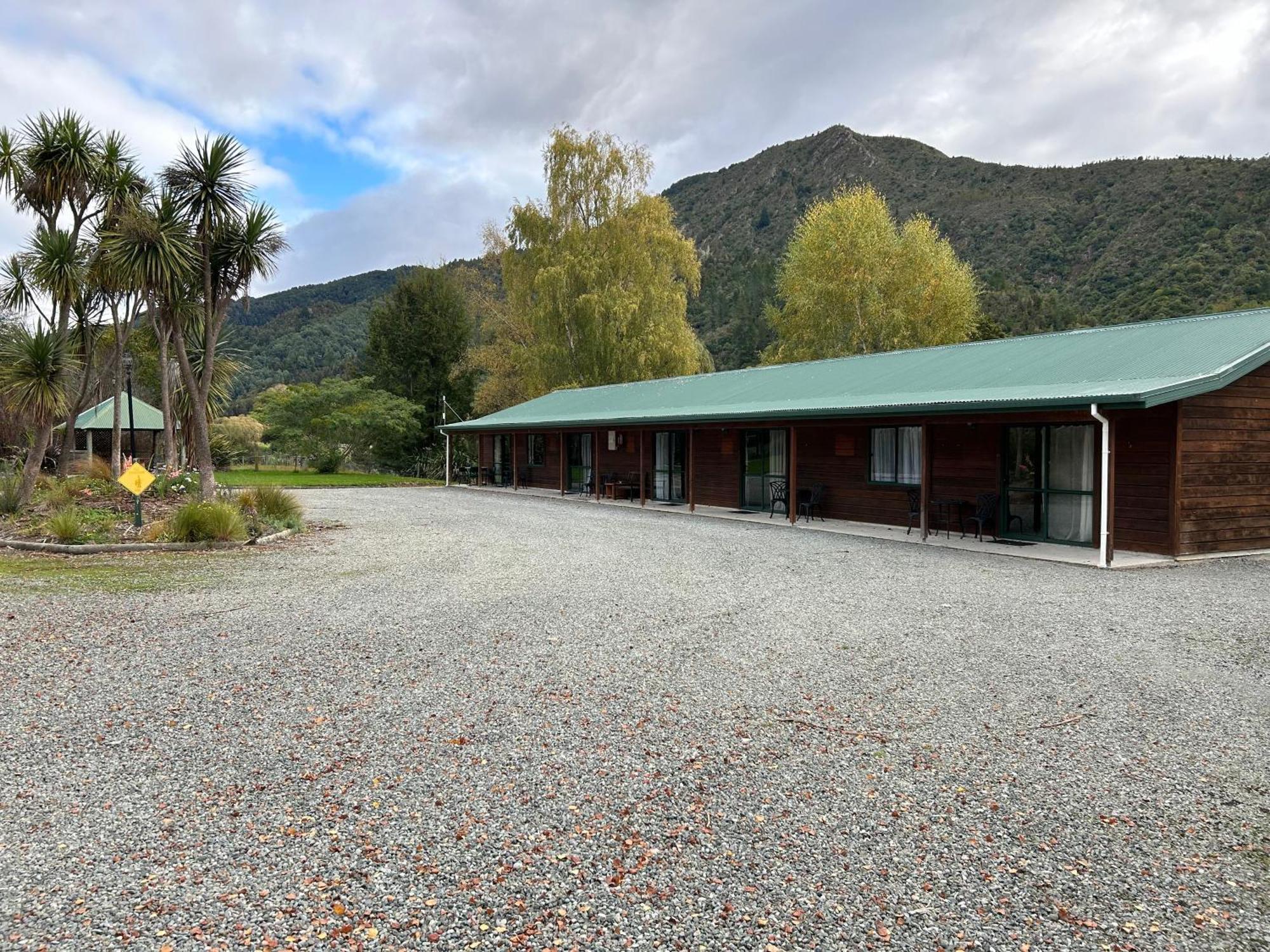 Kiwi Park Motels Murchison Exterior foto